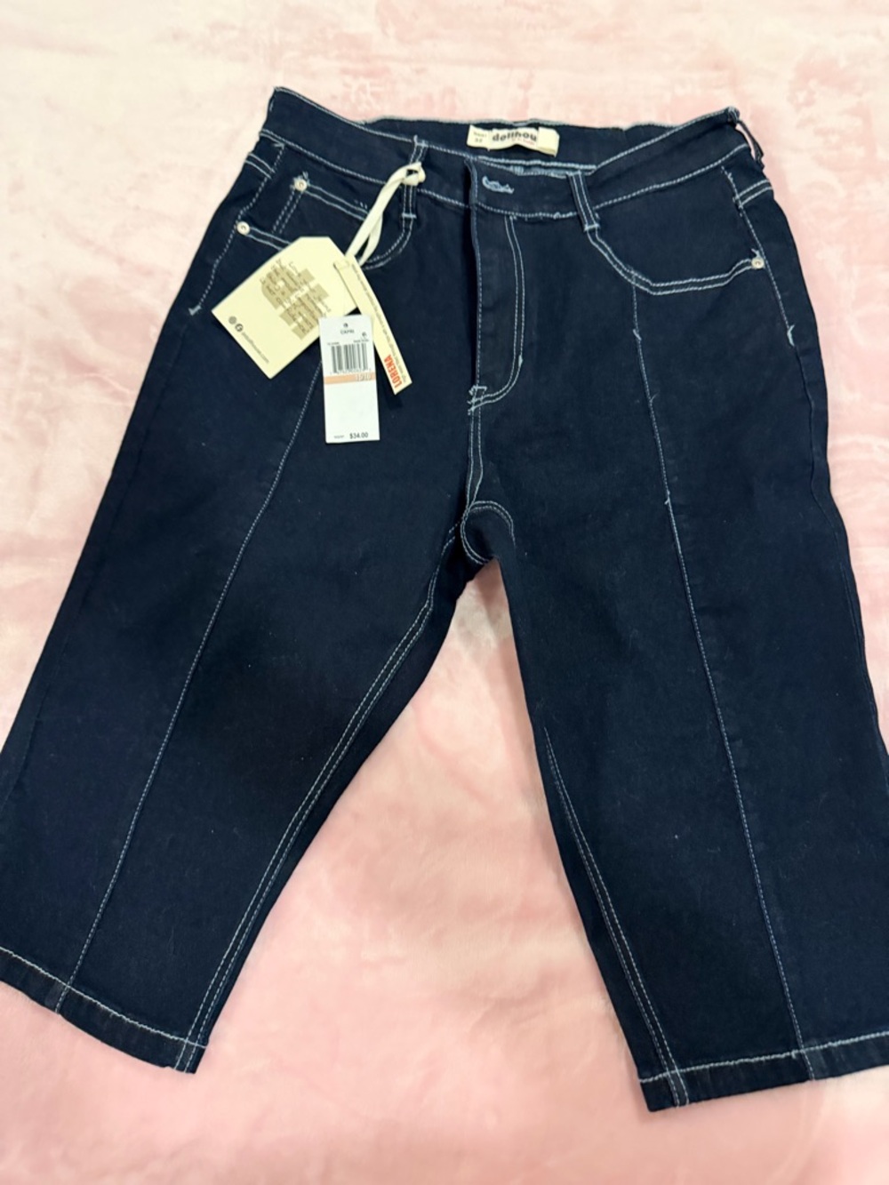 Dollhouse Lorena dark blue Capri Jeans with White Stitching. New with tags